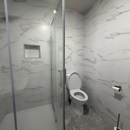 Modern With Fast Wifi And Kitchen شقة ليكسْليب