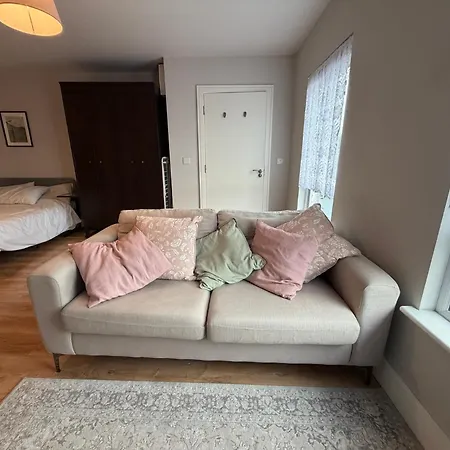 شقة Modern With Fast Wifi And Kitchen *