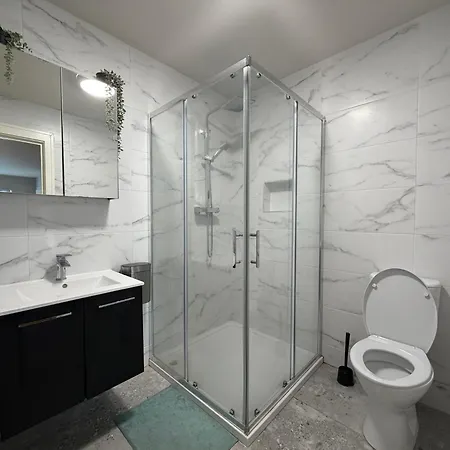 شقة Modern With Fast Wifi And Kitchen ليكسْليب